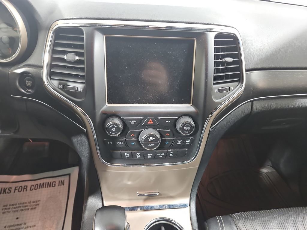 Used 2017 Jeep Grand Cherokee Limited w/ Luxury Group II image 19