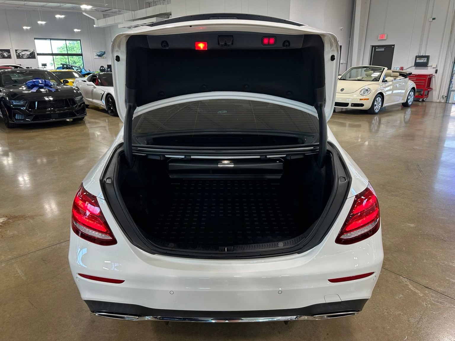 Used 2019 Mercedes-Benz E 300 image 39