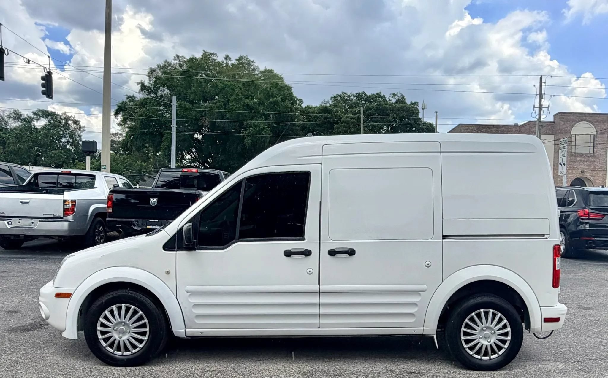 Used 2012 Ford Transit Connect XL FWD image 7