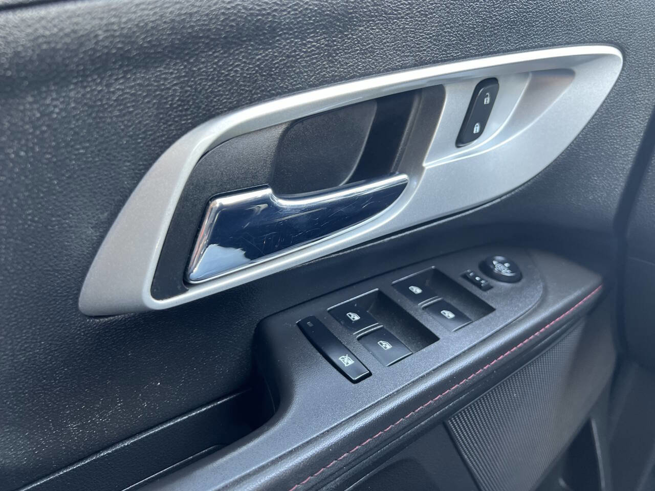 Used 2012 Chevrolet Equinox LT w/ Driver Convenience Package image 13