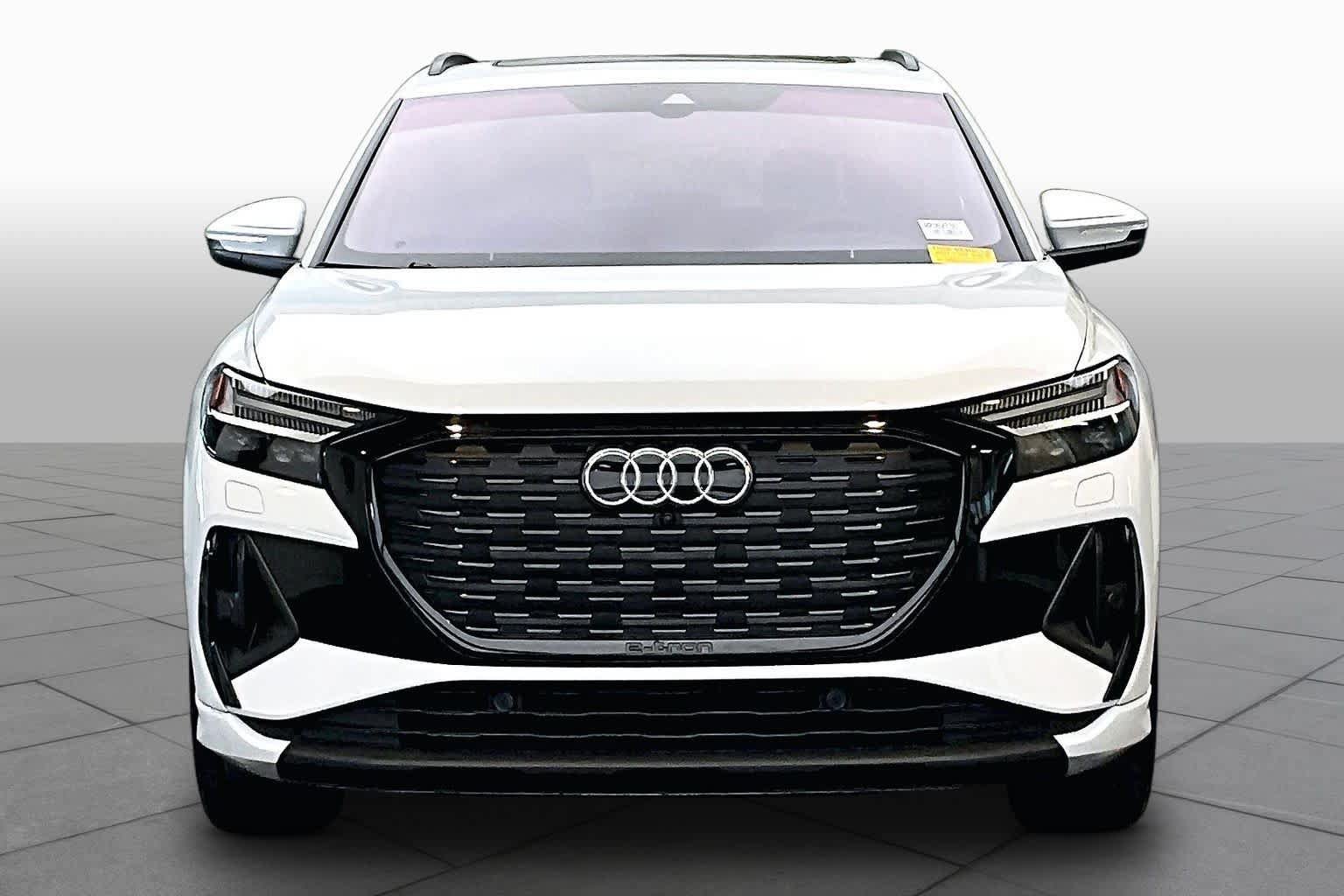 Used 2024 Audi Q4 e-tron Prestige AWD/4WD image 3