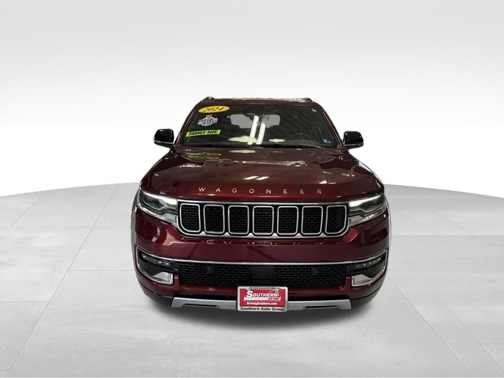 Used 2024 Jeep Wagoneer L Series II w/ Flexible Seating Group AWD/4WD image 9