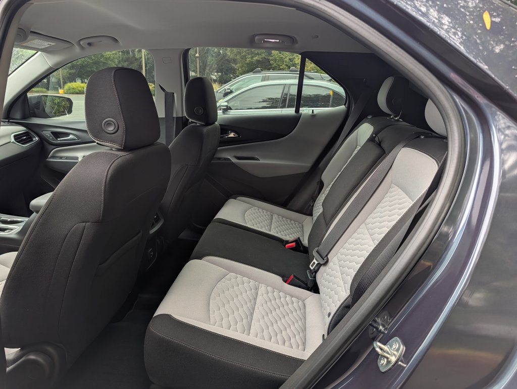 Used 2019 Chevrolet Equinox LS FWD image 6