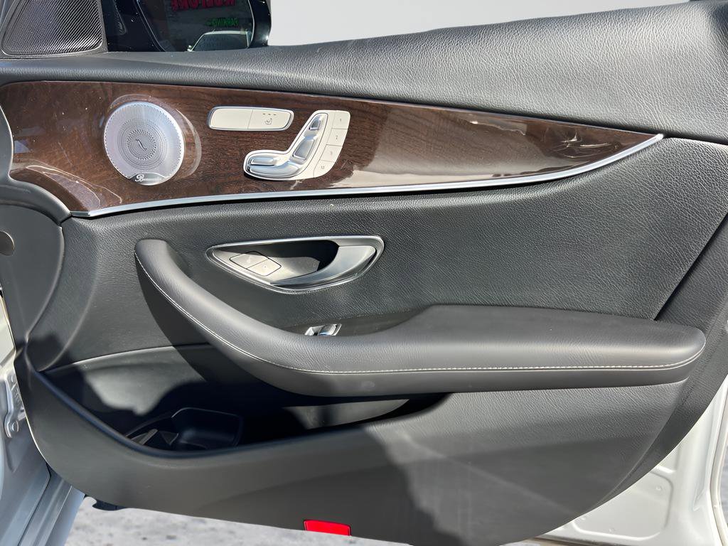 Used 2019 Mercedes-Benz E 300 image 36