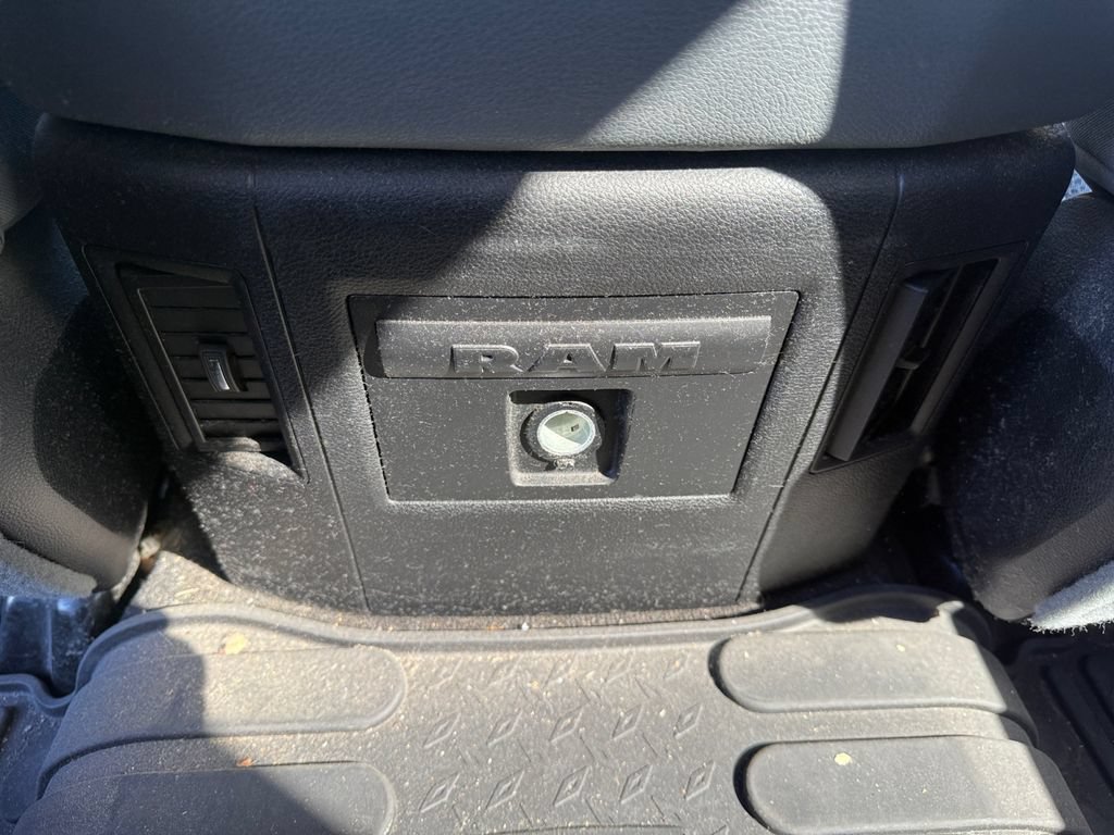 Used 2015 RAM 1500 Outdoorsman AWD/4WD image 34