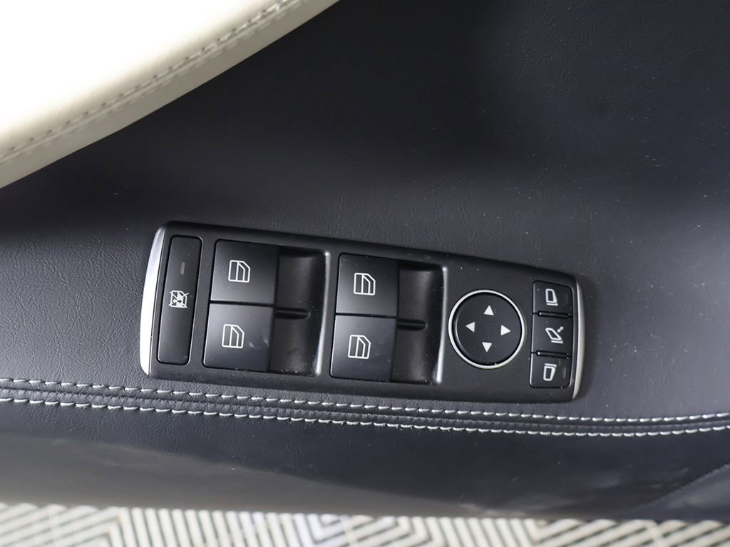 Used 2018 Tesla Model S 75D image 31