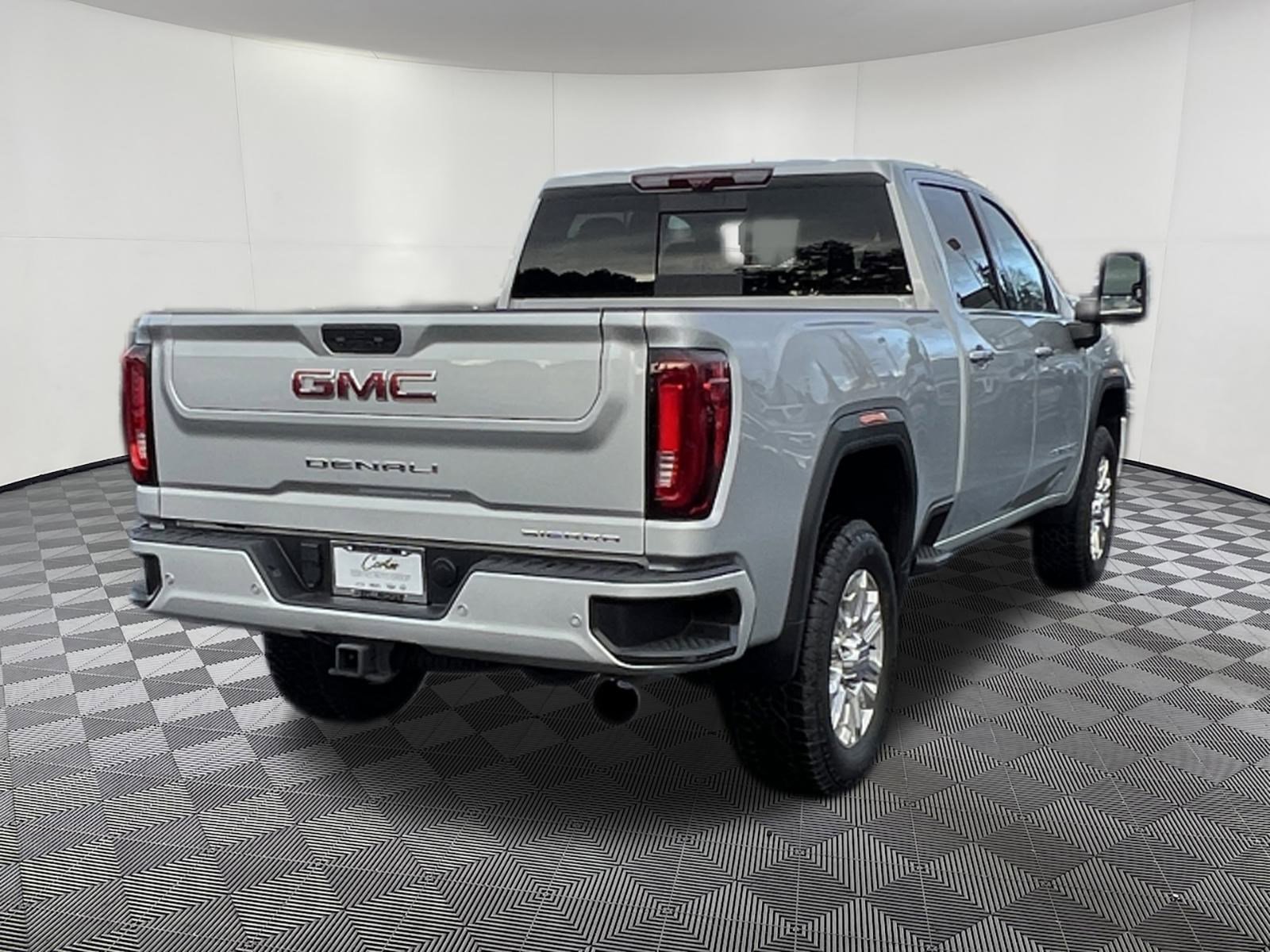Used 2023 GMC Sierra 3500 Denali w/ Denali Ultimate Package image 6