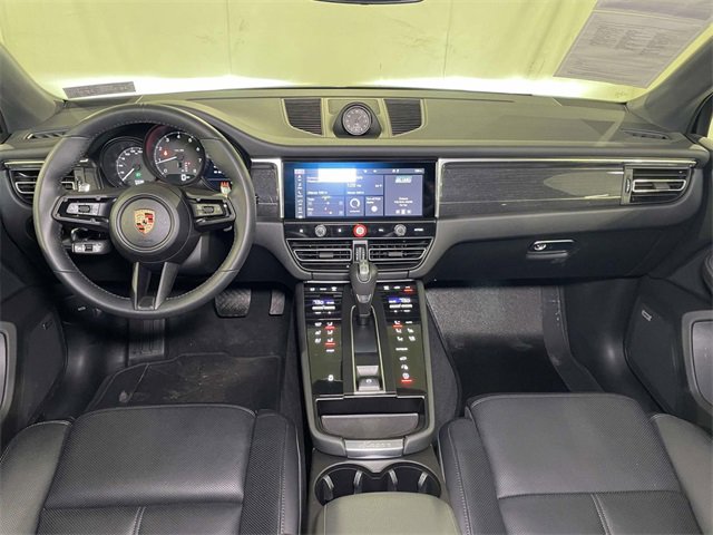 Used 2025 Porsche Macan image 76