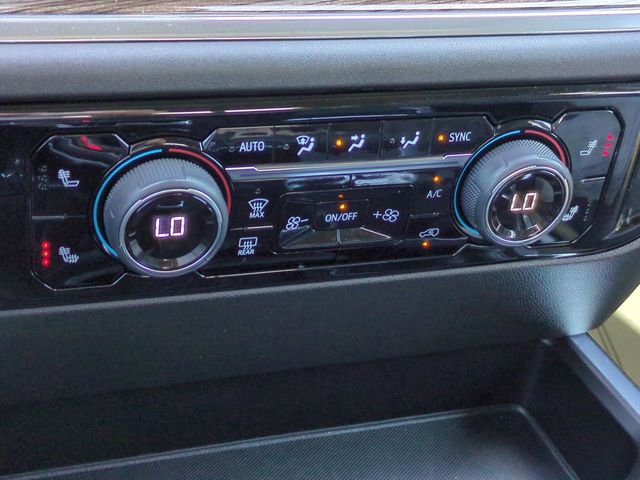 Used 2024 Chevrolet Silverado 1500 RST w/ Redline Edition AWD/4WD image 23