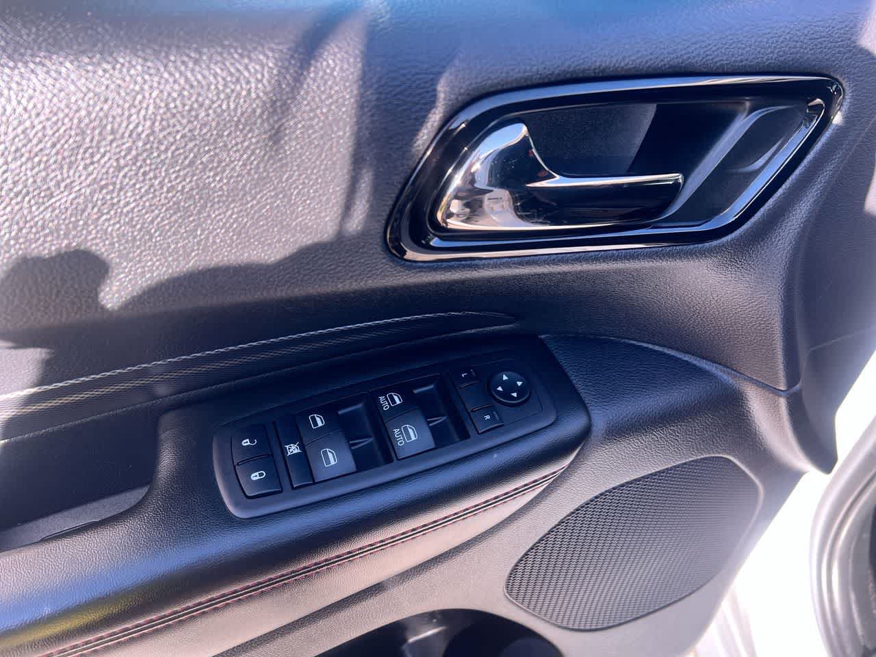 Used 2025 Dodge Durango GT AWD/4WD image 13