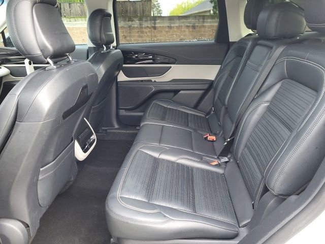 Used 2024 Lincoln Nautilus Reserve image 15