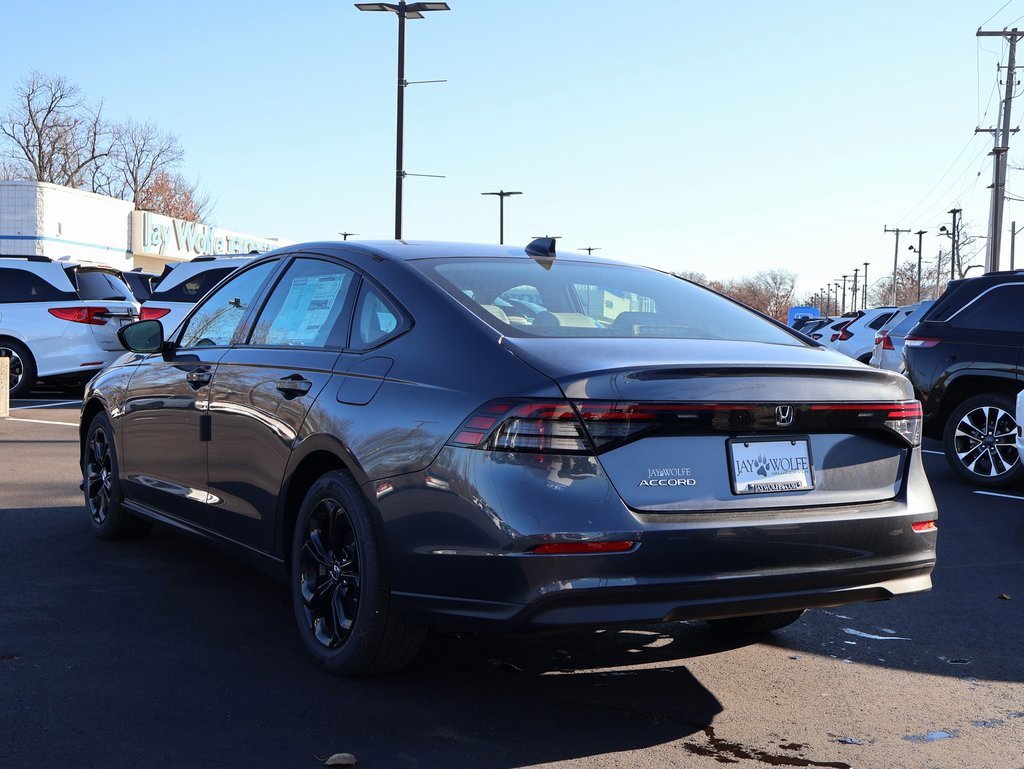 New 2025 Honda Accord SE image 5