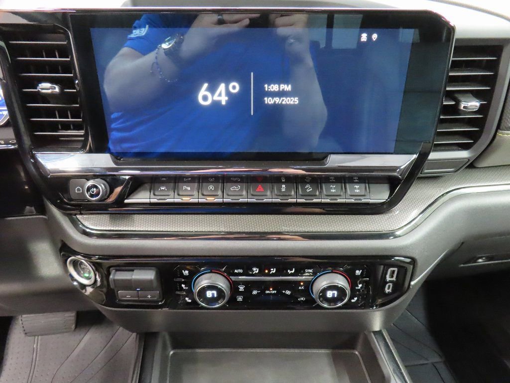 Used 2023 Chevrolet Silverado 1500 ZR2 image 13