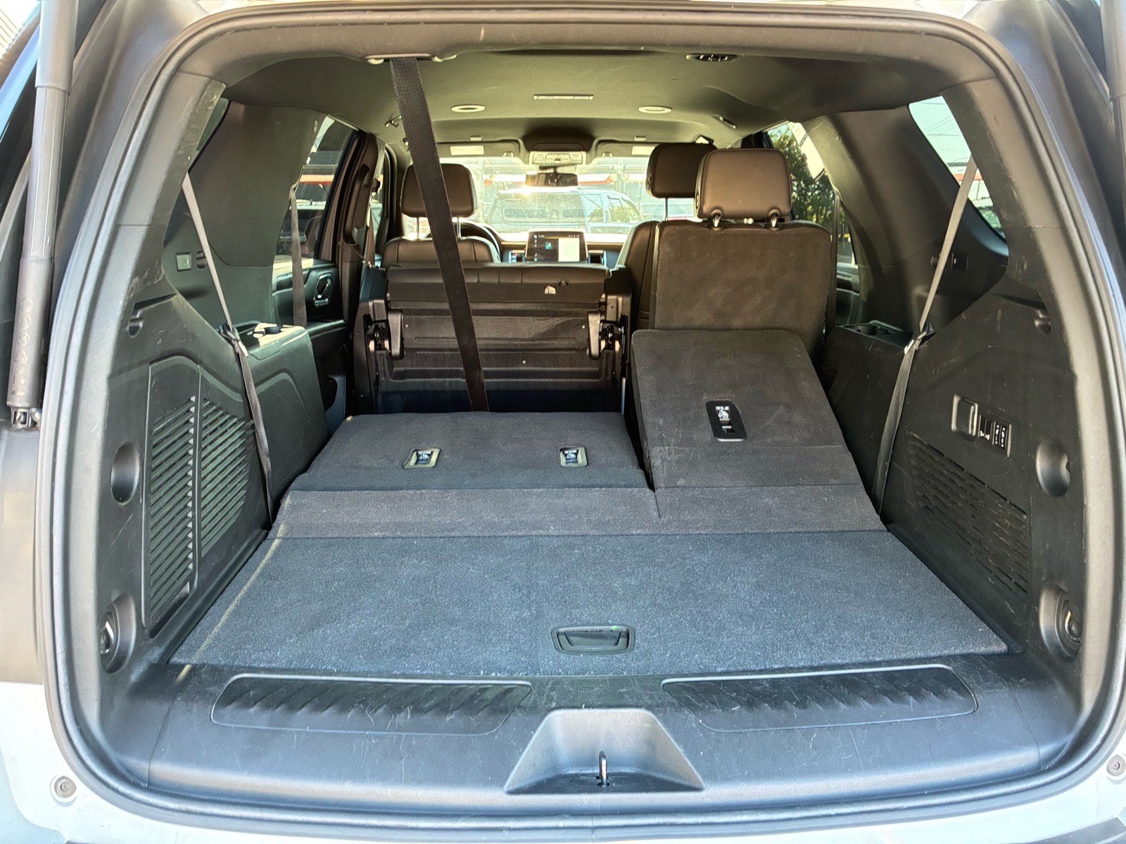 Used 2023 Chevrolet Tahoe LT w/ Luxury Package RWD image 11