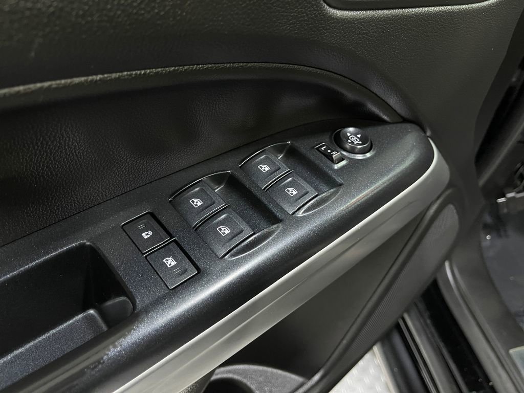 Used 2018 Chevrolet Colorado ZR2 image 14