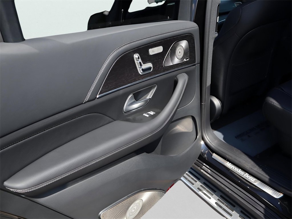 New 2026 Mercedes-Benz GLS 580 4MATIC image 22