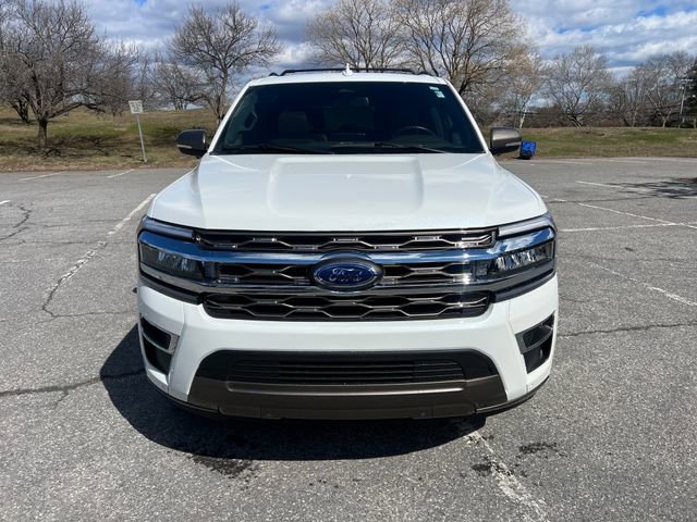 Used 2024 Ford Expedition Max King Ranch image 3