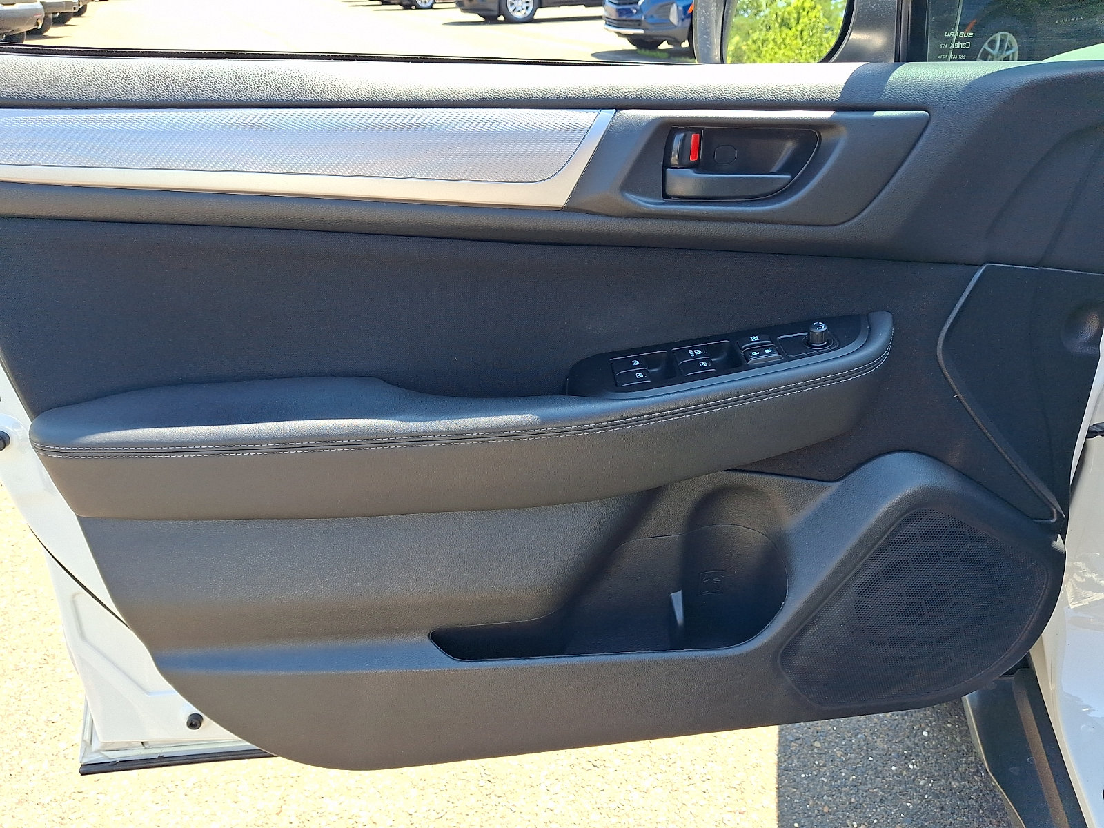 Used 2018 Subaru Outback 2.5i AWD/4WD image 13
