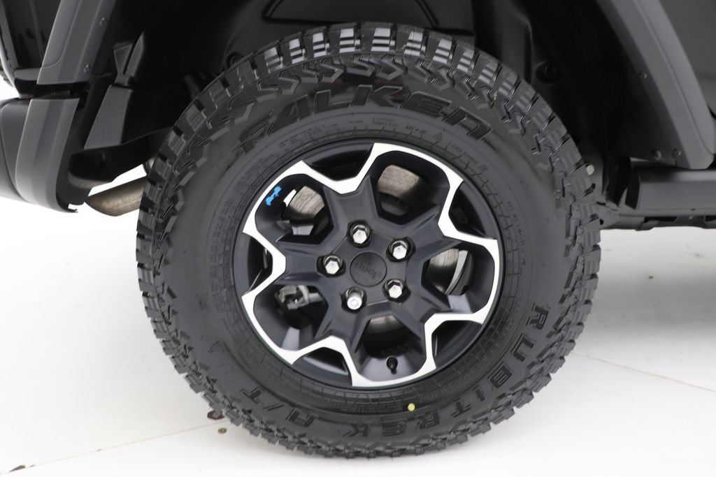 Used 2023 Jeep Wrangler Unlimited Rubicon 4xe w/ Cold Weather Group AWD/4WD image 10
