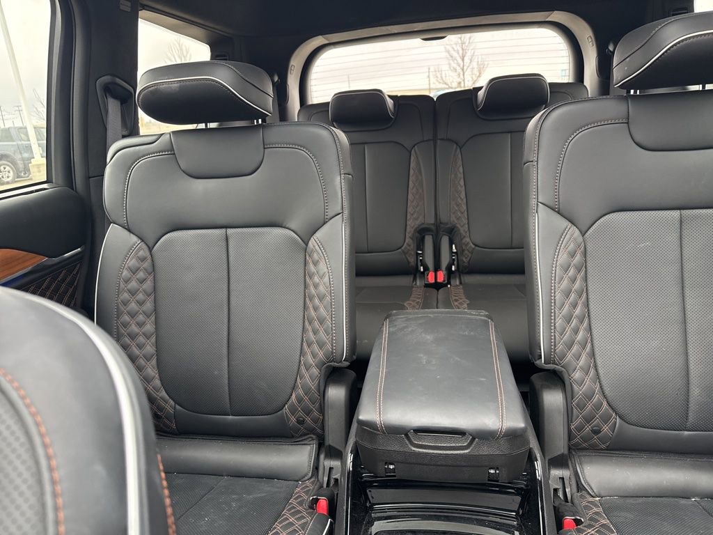 Used 2024 Jeep Grand Cherokee L Summit image 15