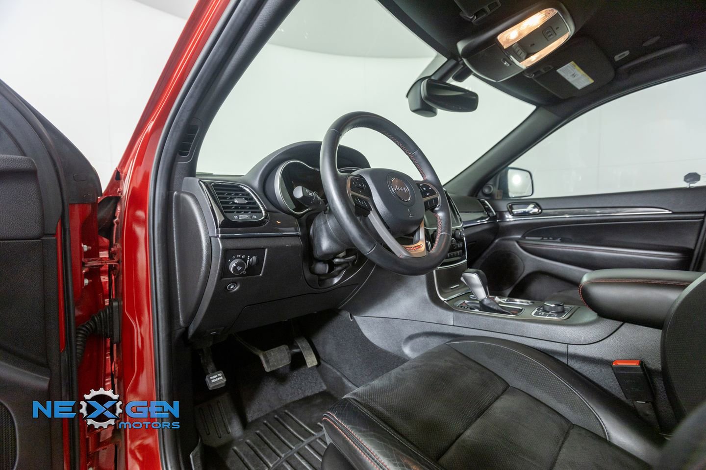 Used 2019 Jeep Grand Cherokee Trailhawk image 10