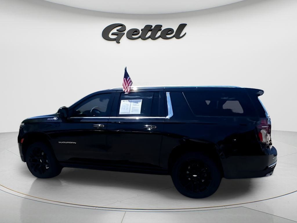 Used 2023 Chevrolet Suburban High Country image 4