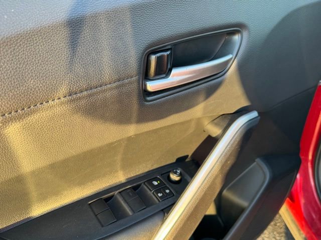 Used 2024 Toyota Corolla Cross XLE image 12