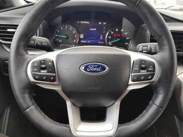 Used 2023 Ford Explorer XLT w/ Equipment Group 202A AWD/4WD image 23