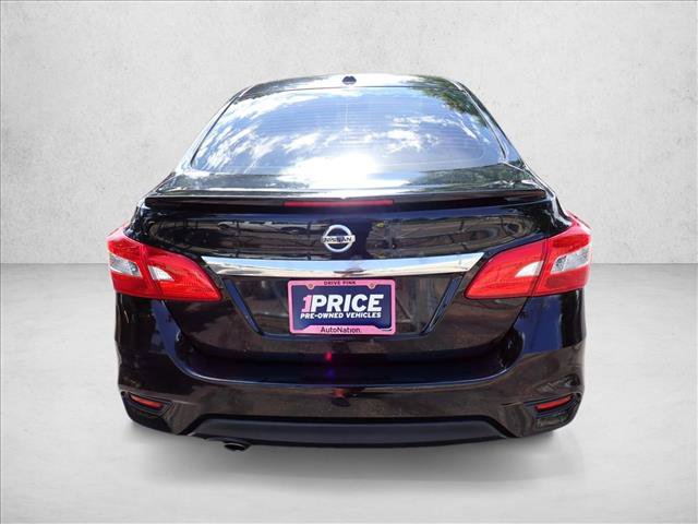 Used 2016 Nissan Sentra SR w/ SR Premium Package FWD image 3