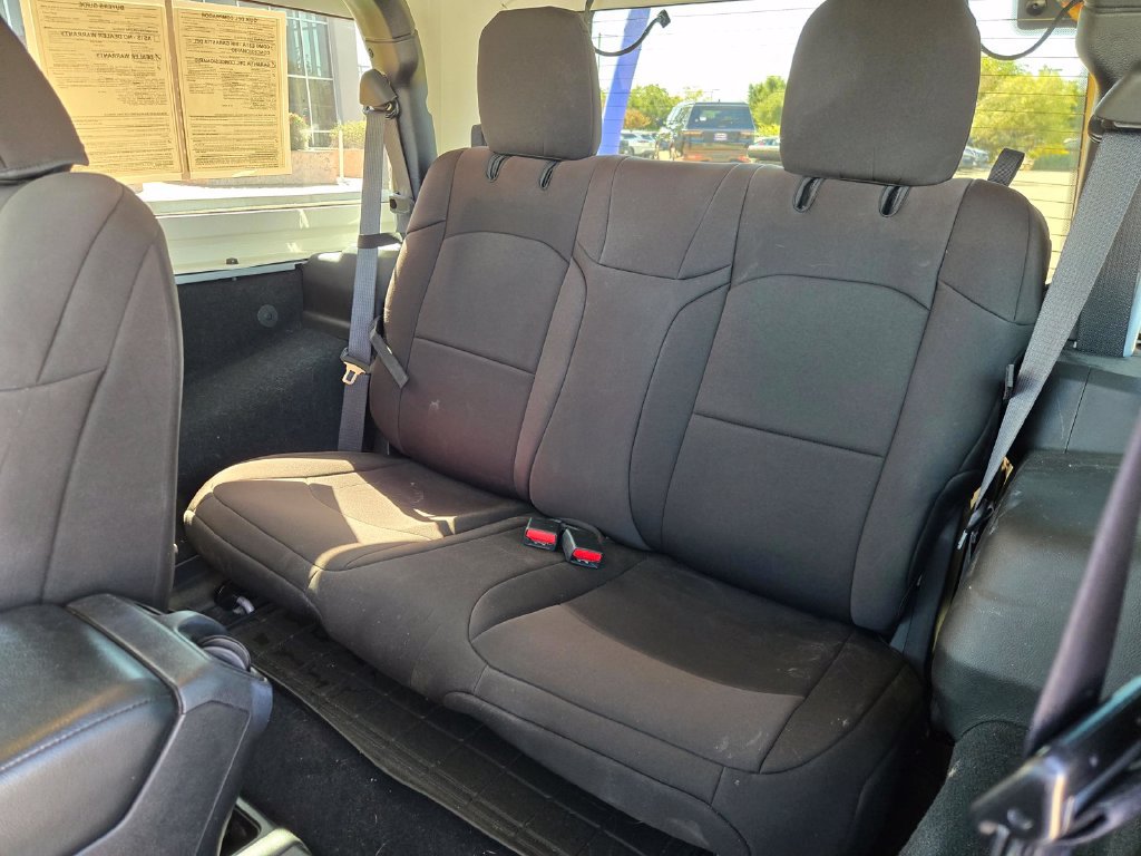 Used 2024 Jeep Wrangler Sport AWD/4WD image 15