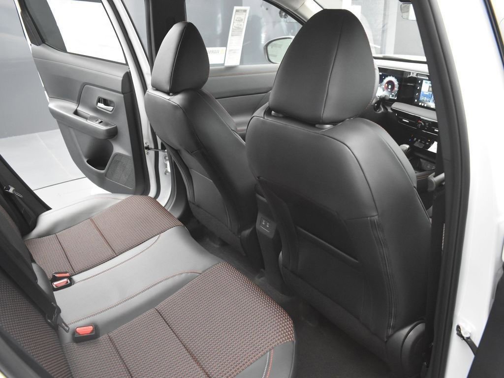 New 2026 Nissan Kicks SR w/ Illumination Package FWD image 18