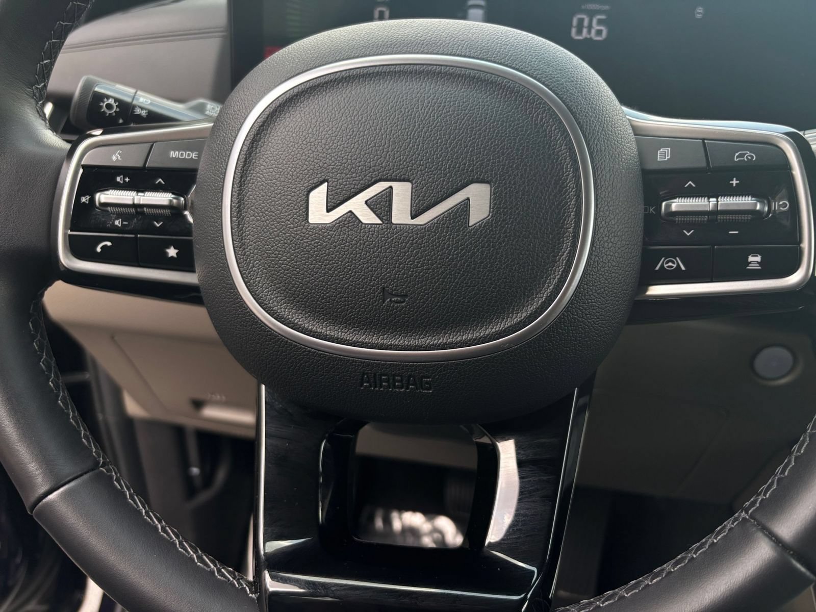 Used 2026 Kia Carnival FWD image 29