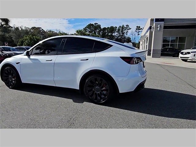 Used 2022 Tesla Model Y Performance image 14