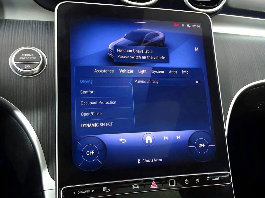 Used 2025 Mercedes-Benz C 300 4MATIC Sedan image 31