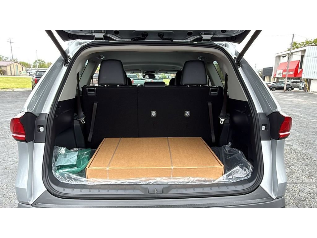 New 2026 Toyota Grand Highlander AWD image 7