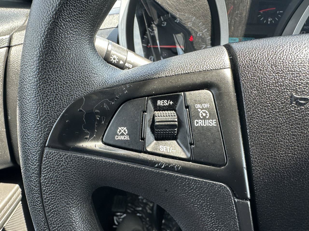 Used 2013 Chevrolet Equinox LS FWD image 12