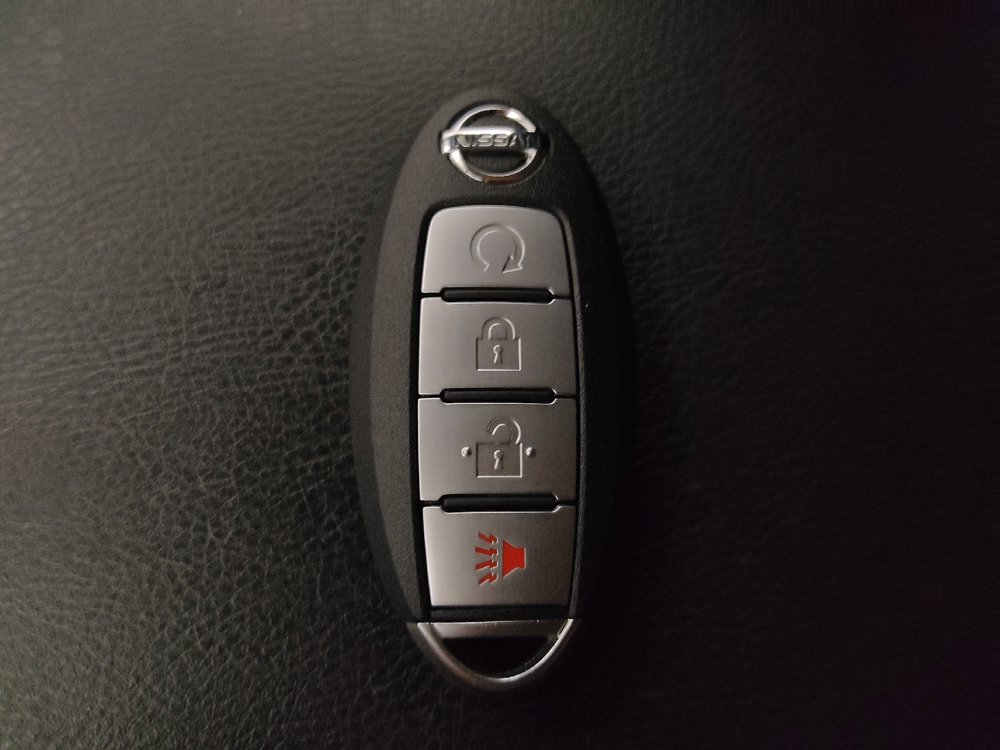 Used 2018 Nissan Pathfinder SV AWD/4WD image 32