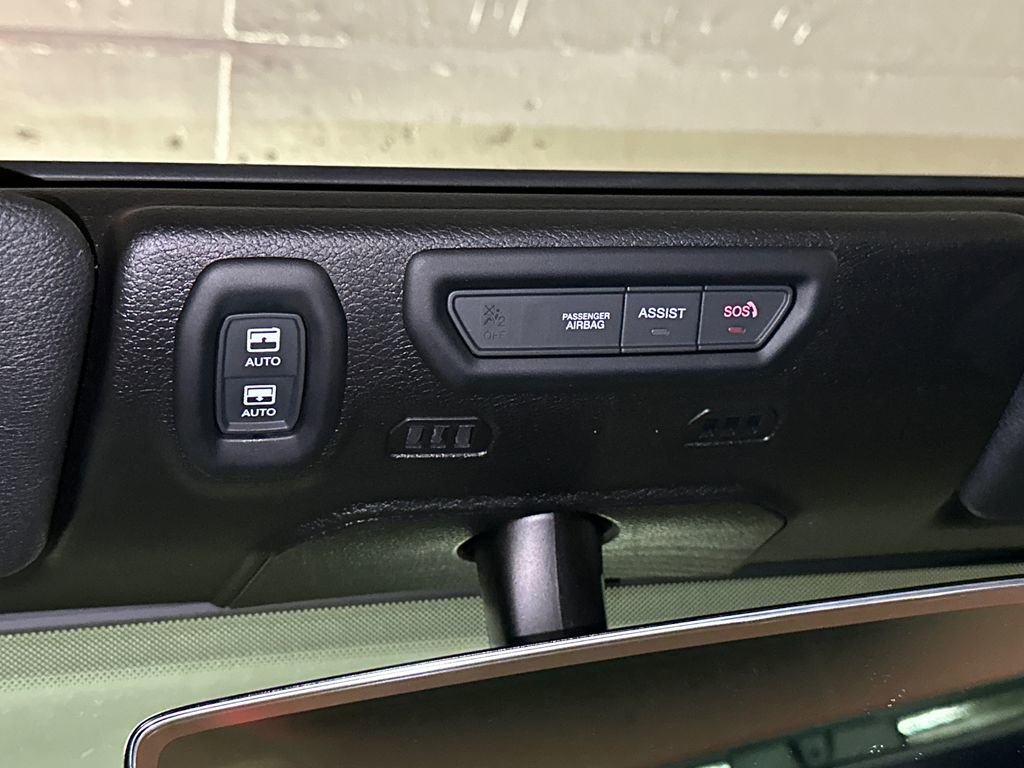 Used 2022 Jeep Wrangler Unlimited Sahara w/ Cold Weather Group AWD/4WD image 29