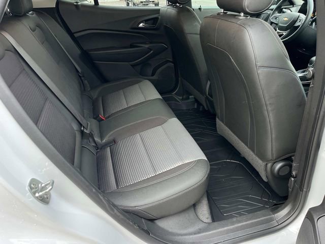 Certified 2025 Chevrolet Trax LT w/ LT Convenience Package image 23