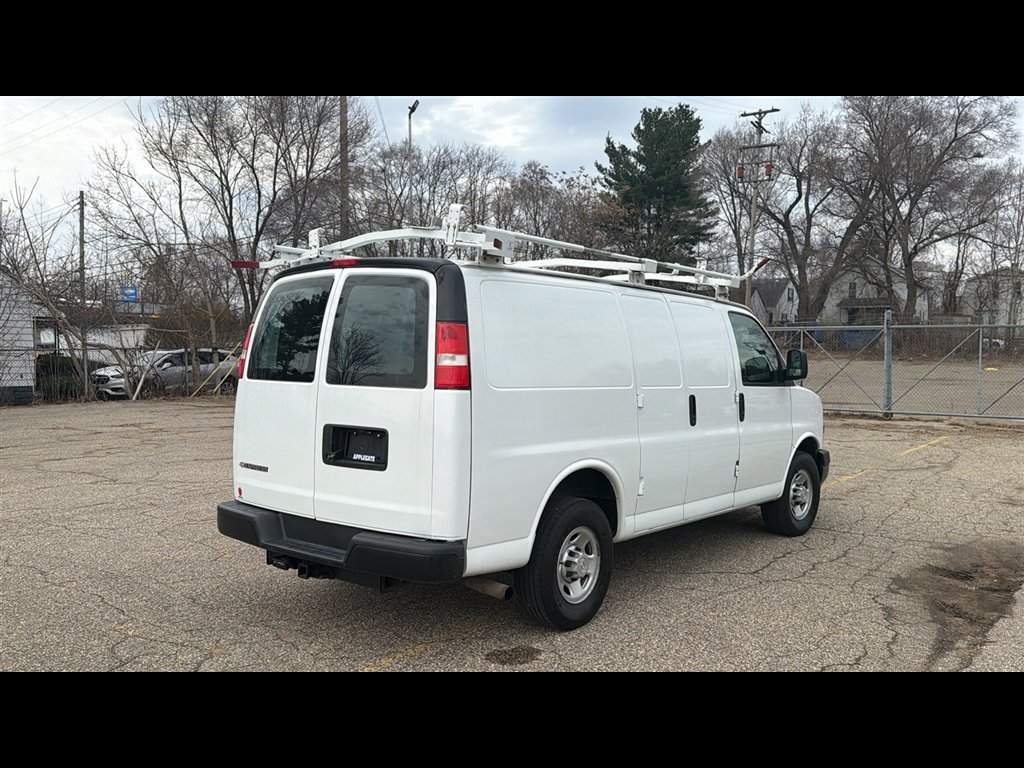 Used 2019 Chevrolet Express 2500 w/ Communications Package RWD image 5