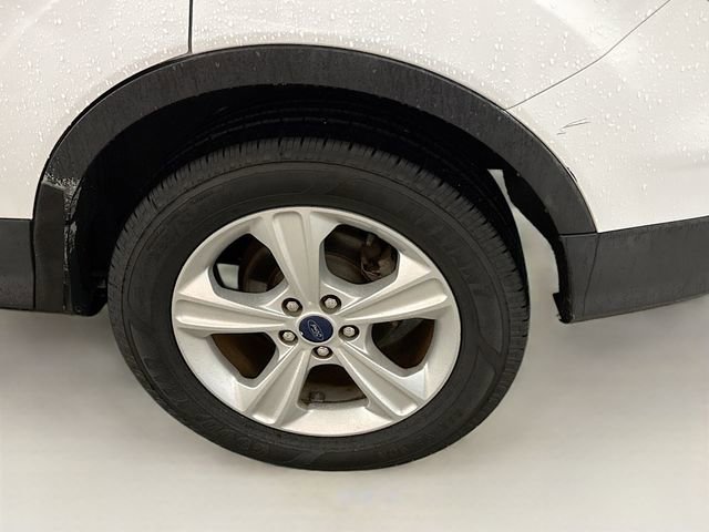 Used 2015 Ford Escape SE image 29