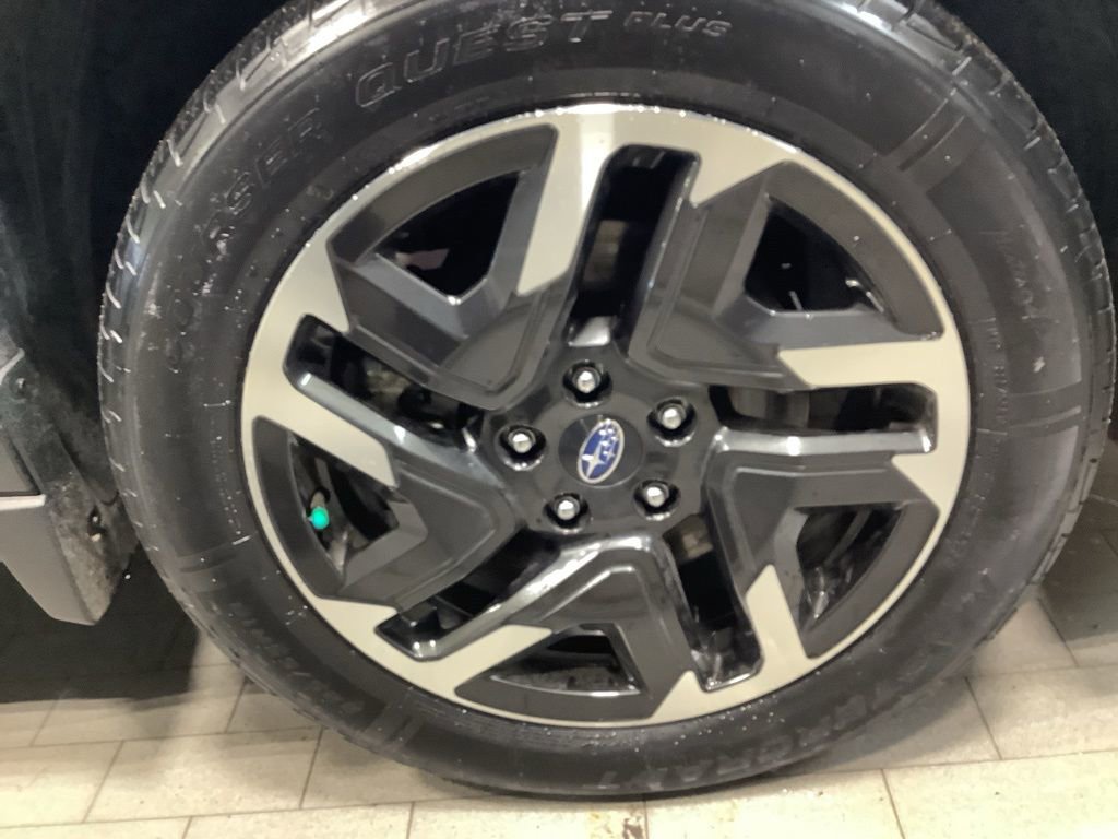 Certified 2025 Subaru Forester Limited image 27