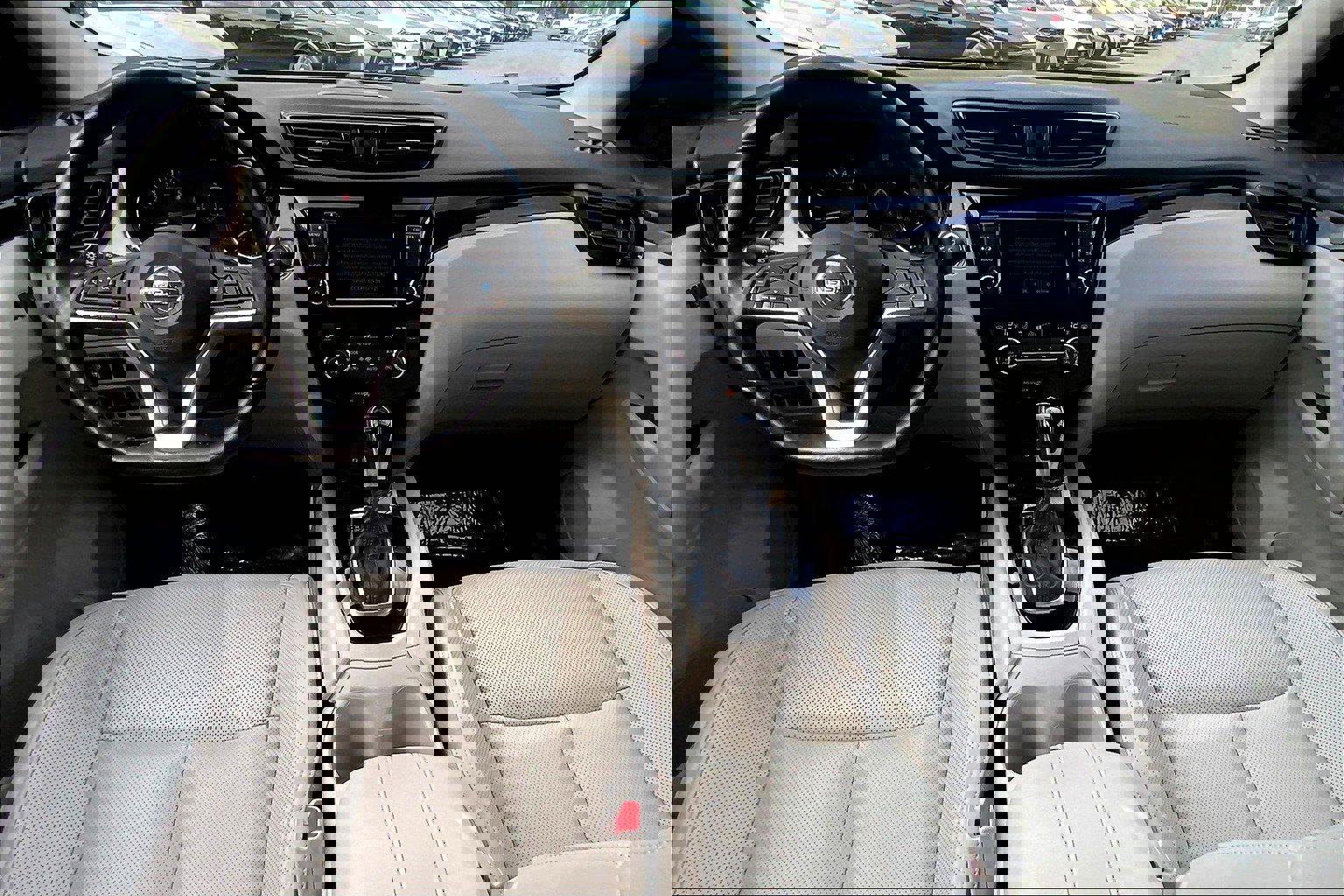 Used 2021 Nissan Rogue Sport SL w/ Premium Package image 17