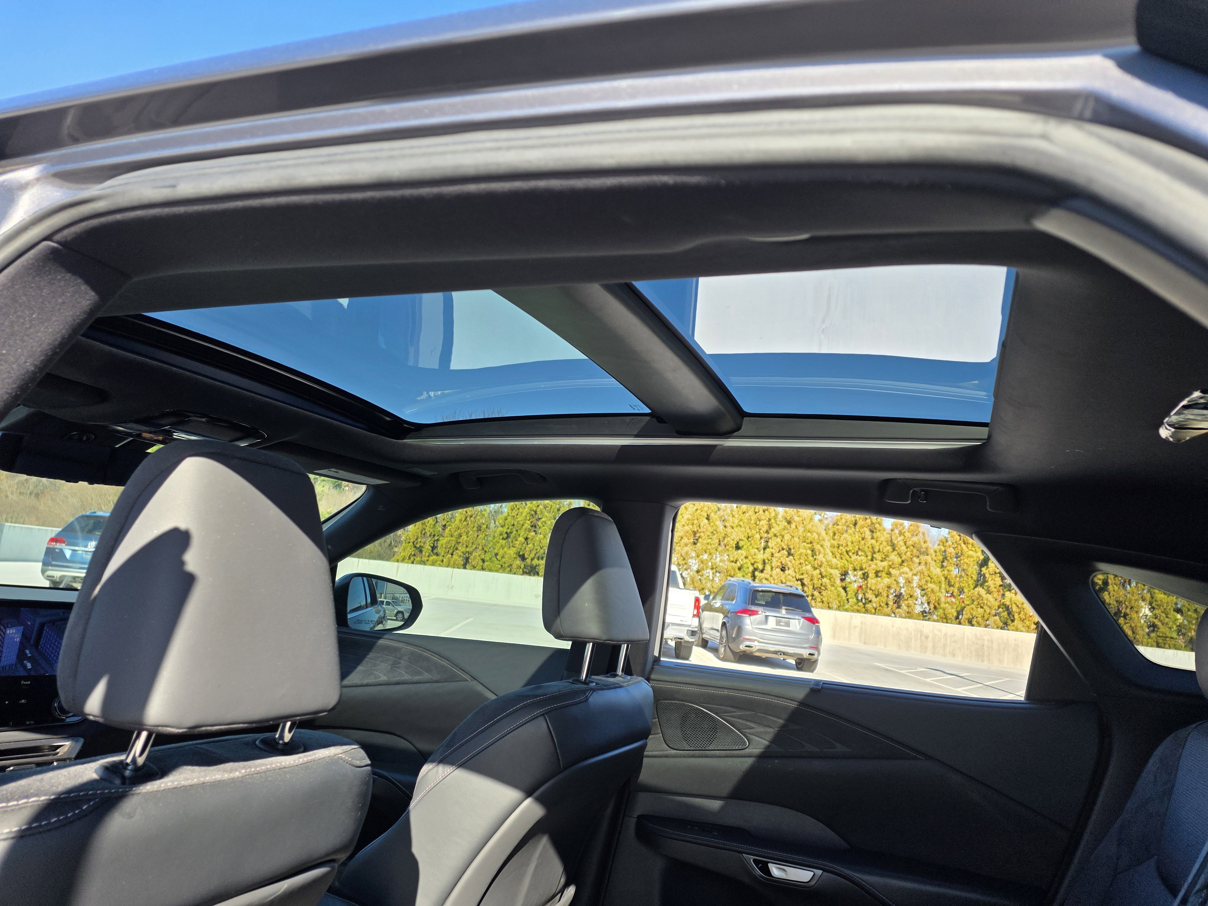 Used 2023 Lexus RX 350h RX 350h image 17