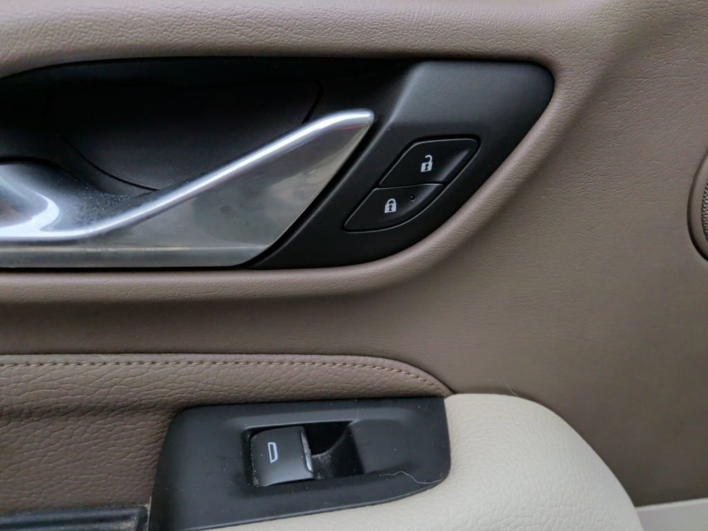 Used 2021 GMC Yukon Denali image 16