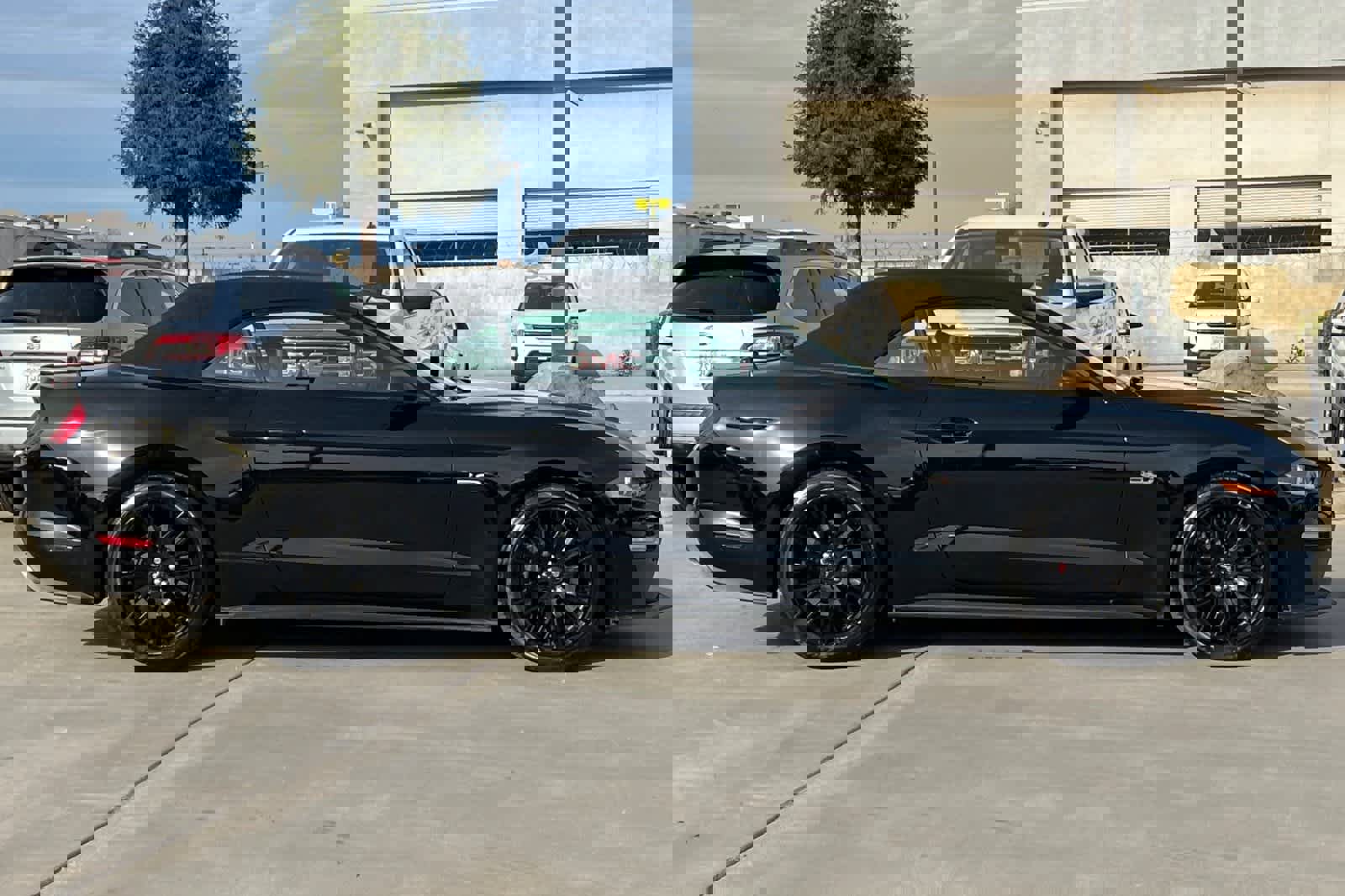 Used 2022 Ford Mustang GT Premium w/ GT Performance Package image 9