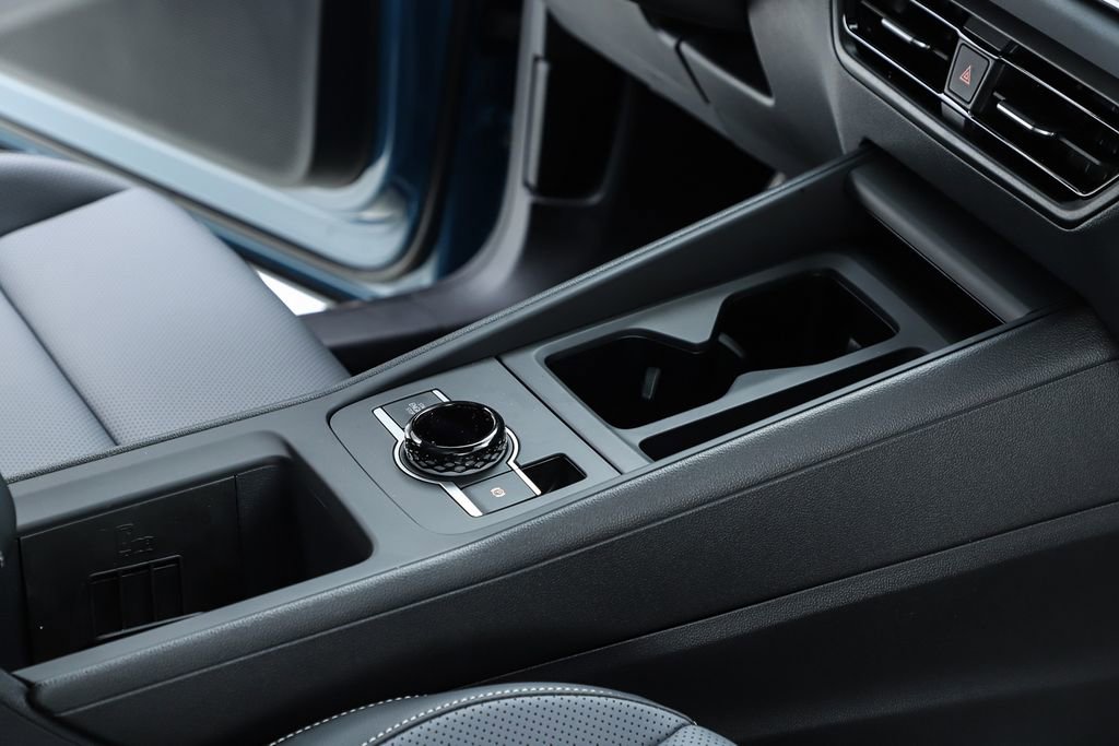 New 2026 Volkswagen Tiguan SE R-Line image 34