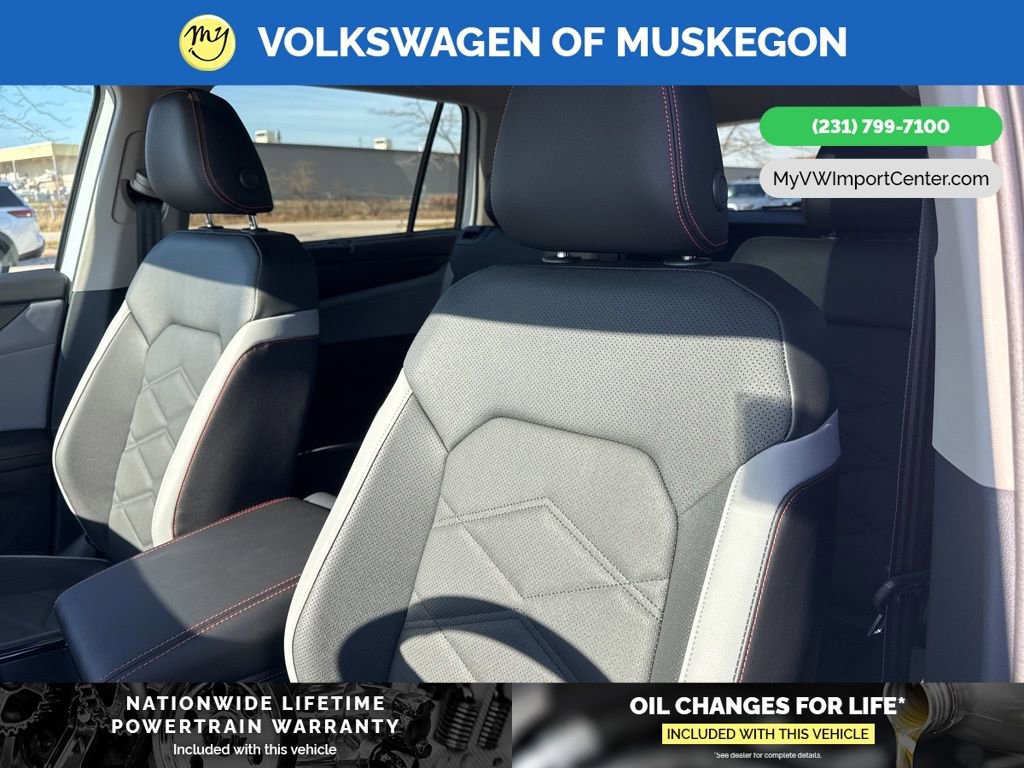 New 2026 Volkswagen Atlas Peak Edition image 13