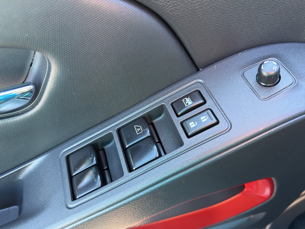 Used 2023 Nissan Frontier PRO-4X w/ Pro Convenience Package AWD/4WD image 31