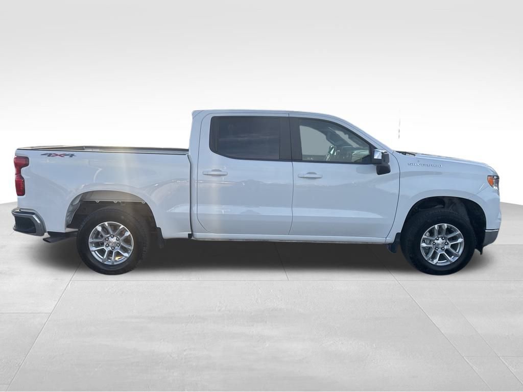 Used 2024 Chevrolet Silverado 1500 LT image 8